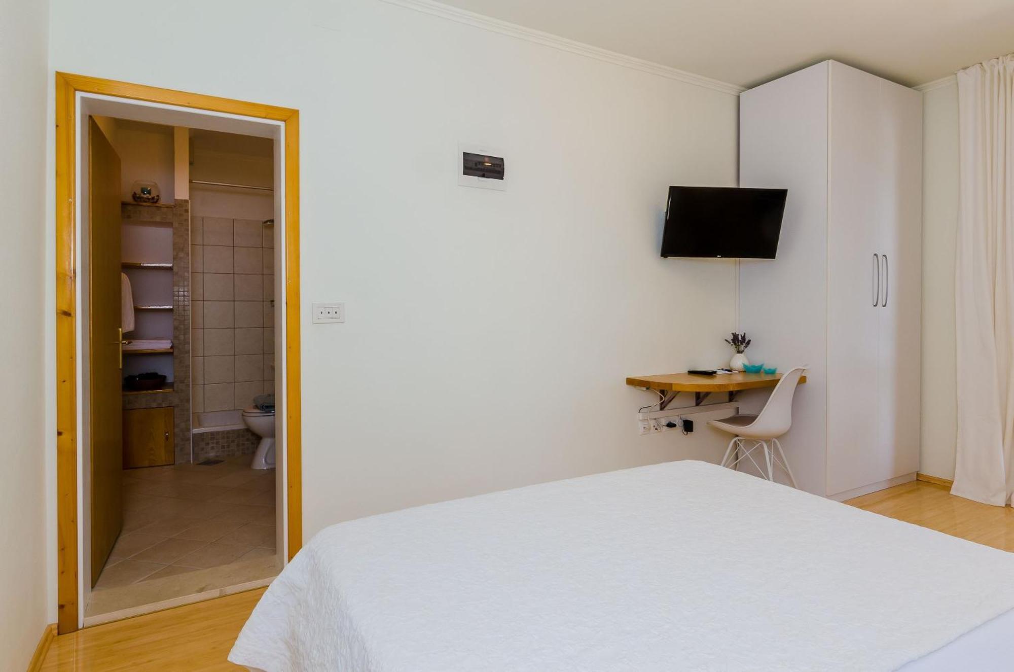 Apartments Sara โมลูนัท ห้อง รูปภาพ